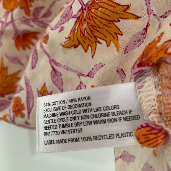 NWOT Universal Thread Floral/Cream Print Long Sleeve Blouse (Medium) - Picture 5 of 6